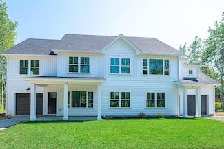 10 Meadowview Ln Unit B, Salisbury, MA 01952