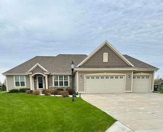 901 Hastings Dr, Eagle, WI 53119