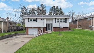 13481 Saint Clair Dr, Irwin, PA 15642
