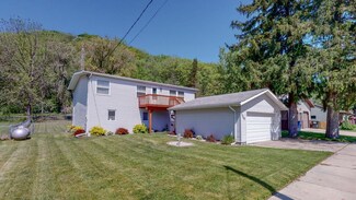 1125 1st St SW, Altura, MN 55910