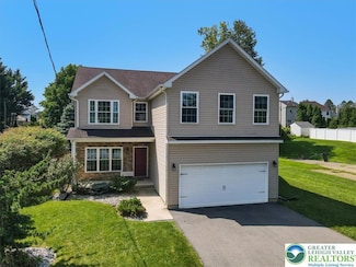 4740 Henry St, Easton, PA 18045