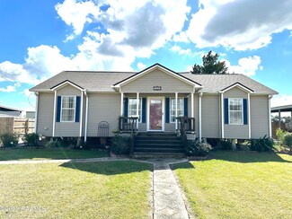 2320 Denby Ln, Abbeville, LA 70510