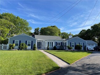 20 Wildrose Ct, Warwick, RI 02888