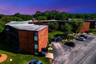 2305 Holiday Terrace Unit 138, Lansing, IL 60438