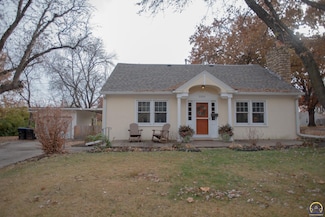 2323 SW 20th St, Topeka, KS 66604