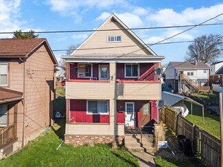 633 E 9th Ave, Tarentum, PA 15084