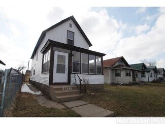 3938 Dupont Ave N, Minneapolis, MN 55412