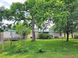 1702 N Vinita Ave, Tahlequah, OK 74464