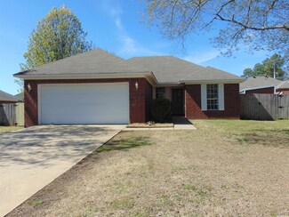75 Whispering Wind Cir, Vilonia, AR 72173
