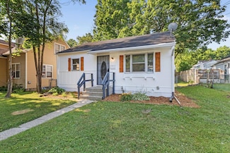 1112 E Alcott St, Kalamazoo, MI 49001