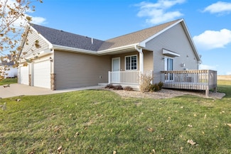 4422 Calder Dr, Marion, IA 52302