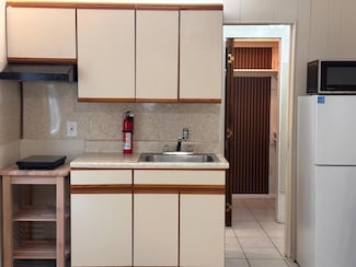 1919 N 38th Ave Unit 1, Hollywood, FL 33021
