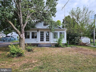 12401 Cedar Ridge Rd, Williamsport, MD 21795