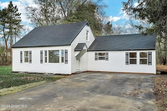 1015 New York 146a, Ballston Lake, NY 12019