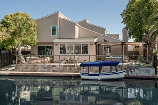1130 Flying Fish St, Foster City, CA 94404
