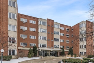 2033 Sherman Ave Unit 308, Evanston, IL 60201