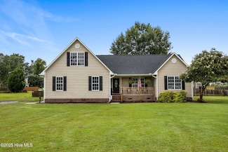 313 Oakmont Dr, Hampstead, NC 28443