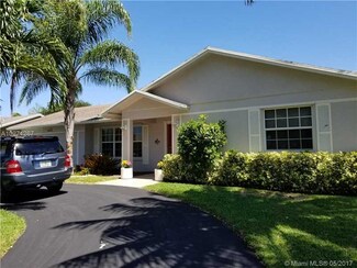 11821 SW 52nd St, Cooper City, FL 33330