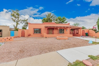 116 E La Soledad, Green Valley, AZ 85614