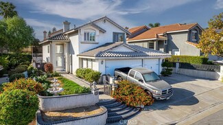 28273 Rodgers Dr, Santa Clarita, CA 91350