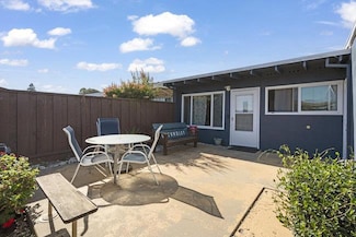 1421 Amador Cir, Salinas, CA 93906