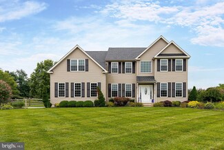 1 Helen Lois Ct, Pilesgrove, NJ 08098