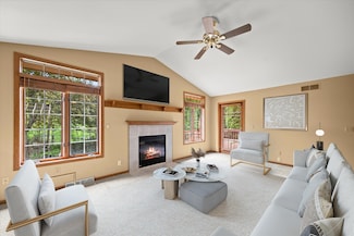 W159N4835 Graysland Dr Unit E, Menomonee Falls, WI 53051