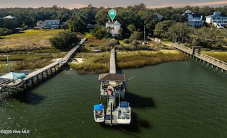 1652 Sand Bar Ln, Wilmington, NC 28409