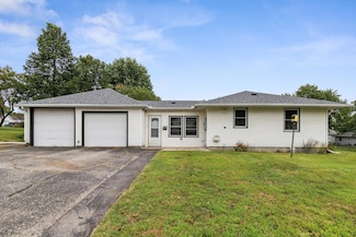 802 N 5th St, Saint Peter, MN 56082