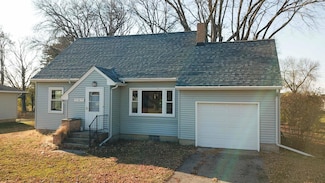 230 Main St, Green Isle, MN 55338