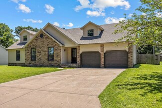 202 E Halsey St, Republic, MO 65738