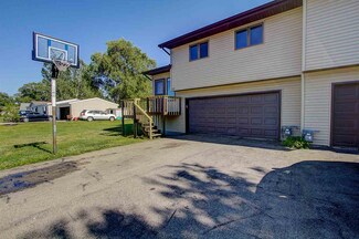 303 Church St, Fall River, WI 53932