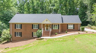4904 Landaff Dr, Greensboro, NC 27406