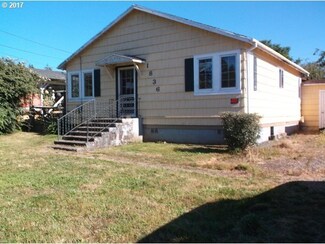 1836 Maple St, Myrtle Point, OR 97458