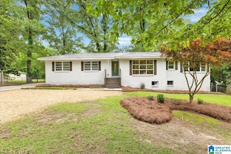 2313 4th St NW, Center Point, AL 35215