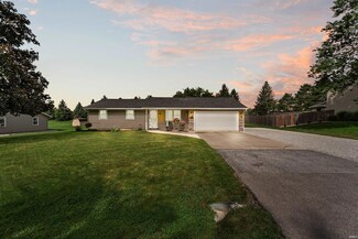 10133 Nottawa Trail, Fort Wayne, IN 46825