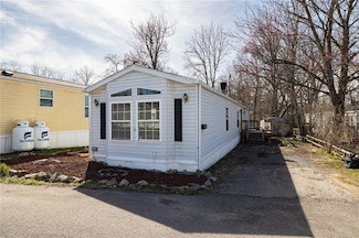 7 Mainview Dr, Panorama, NY 14625