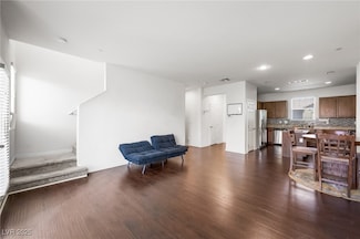 4533 Townwall St, Las Vegas, NV 89115