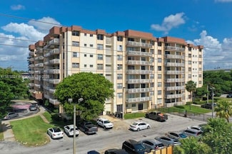 15600 NW 7th Ave Unit 114, Miami, FL 33169