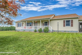 221 S Main Rd, Mountain Top, PA 18707