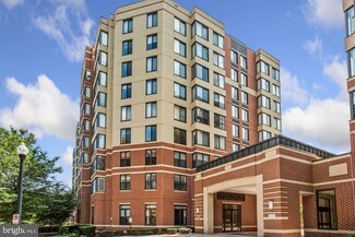 2220 Fairfax Dr Unit 211, Arlington, VA 22201
