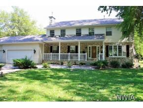 714 E Saint Andrews Cir, Dakota Dunes, SD 57049