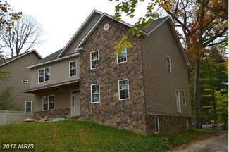 2405 Steele Rd, Baltimore, MD 21209