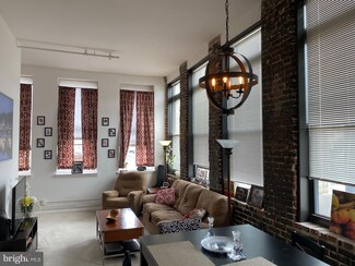 4368 Cresson St Unit 302, Philadelphia, PA 19127