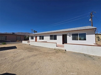 6418 Cienega Dr, Twentynine Palms, CA 92277