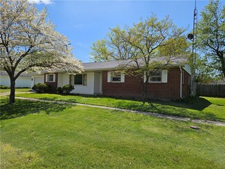 315 N Maple St, Windsor, IL 61957
