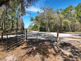 4090 NW 32nd Place, Chiefland, FL 32626
