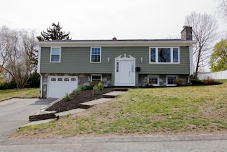 85 Forsyth Ave, Somerset, MA 02726