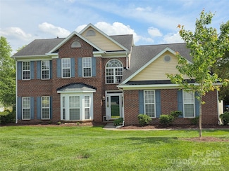 6017 Lowergate Dr, Waxhaw, NC 28173