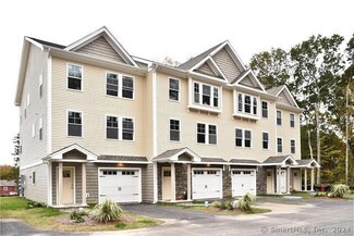48 Village Crossing Unit 48, East Lyme, CT 06357